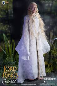 Galadriel on the other hand managed great feats with her ring, nenya, such as preserving lothlorien. Actionfilmfigurenaction Figures 30 Cm Lord Of The Rings