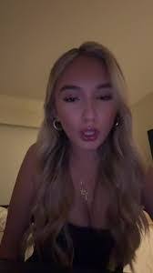 Becky Suhr's Instagram, Twitter & Facebook