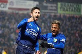 Fc porto and famalicao will lock horns this friday (30 april) in the primeira liga. O Super Fc Famalicao