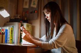 ただ離婚してないだけ6話の感想 ただ離婚してないだけ【6話】の感想ですが、萌がひたすらに可哀想です。 精神病院に行く案件だと思います。 高校生くらいの子は判断能力が未熟です。 判断能力のない子供に手を出す大人にろくなものが 2maazkveka4gcm