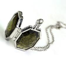 Maybe you would like to learn more about one of these? Movie Prop Horcrux Of Salazar Slytherin S Locket Pendant Necklace Cosplay Jewelry For Men Women Horcruxes Necklace Can Be Open Pendant Necklaces Aliexpress