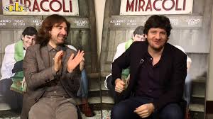 Film e cinema » si accettano miracoli ï¿½ cast. Alessandro Siani E Fabio De Luigi Intervista Per Si Accettano Miracoli Rb Casting Youtube