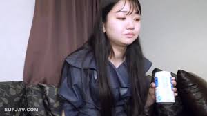 FC2-PPV-4265376 【モ無】【お漏らし】中年を手玉に取る20歳の女  唾飲ませれてドМ中年大興奮強.制ピストンど突き若年マンコが豪快潮吹き射精勃起チンポにぶっかかる！ -AVJB