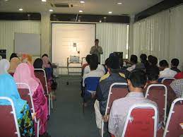 Masjid, nama penuh + (nama pasangan atau kawan jika turut serta), tarikh nak kursus, dan hantar ke : Pusat Kursus Kahwin Berdekatan Masjid Negara Pusat Kursus Kahwin Di Kuala Lumpur Kuala Lumpur