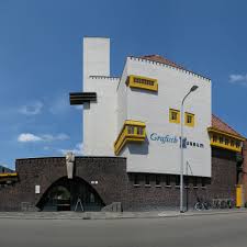 In Een Voormalig Schoolgebouw Aan De Parkweg Is Het Grafisch Museum Te Vinden Een Museum Voor Het Grafisch Ambacht Gr Historische Architectuur Groningen Stad