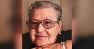 Helga Martha Lee Obituary