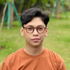 Frame Pablo Brown Cocok untuk kalian yang mempunyai wajah bentuk bulat atau  lonjong 🙌🏻 Material plastik asetat Premium Series Store: 📍Ruko Burgundy  Summarecon Bekasi RAL 32, Bekasi Utara, Kota Bekasi #nouglasses  #nouglassesoptical #