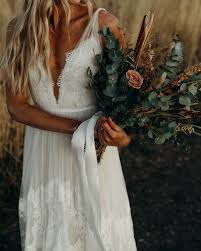 Wedding guest attire and great wedding outfit ideas for wedding guests for every season and dress code. Dream Wedding Dresses Lace Dresses Lace Midi Prom Dress Fall Wedding G Grizzlehair