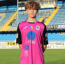 Maybe you would like to learn more about one of these? U16 Cs Gaz Metan Medias