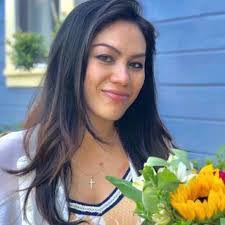 Regina Barbee's Instagram, Twitter & Facebook