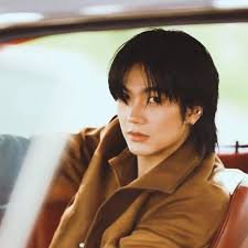 Las mismas dos luciérnagas del balcón solo que esta vez corriendo a tope de  felicidad 🥰🥰