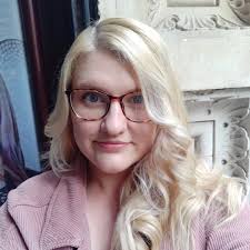 Does anyone know of any good rat breeders?? I have never bought any from  pets@home. I've only ever rescued and they have all had health issues. Have  to now take 3 of