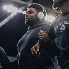 Dylan Kinney (@dylanmk04)