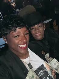 Happy Birthday 🎈🎁🎊 to my First Lady !!!! Lady PT wising you many more  enjoy your day!!!! 😘😘