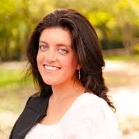 Elizabeth Lannon's Instagram, Twitter & Facebook