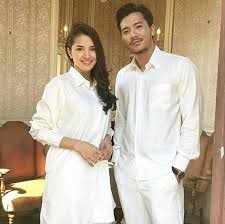 This is majlis resepsi fattah amin & nur fazura by regal assembly on vimeo, the home for high quality videos and the people who love them. Fattah Amin Akui Telah Berjumpa Dengan Keluarga Fazura