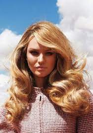 The 1960s were an iconic decade for fashion and beauty—most notably, for hair. Pin On Curly Hair Trends
