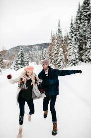 Warm Winter Engagement Photo Outfit Ideas Junebug Weddings Winter Engagement Photos Outfits Engagement Photo Outfits Winter Engagement Photos