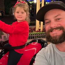 Sportsman guys!!! Time for input Working with someone to help with the  American Racer Tires too and having them available. Neeeding to know an  amount everyone needs to get started and maybe