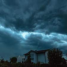 Unwetterwarnungen für bayern in den nächsten 24 stunden ▶ entwicklung der wetterlage ✓ gewitterrisiko ✓ 4 | warnungen vor extremen unwetter. Unwetter Heute Starke Regenfalle Verwusten Bayern Und Baden Wurtemberg Stern De