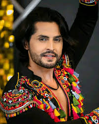 How handsome is he ???♥️♥️♥️♥️♥️♥️♥️♥️♥️