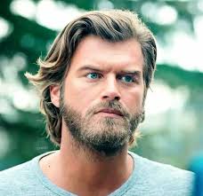 Bet Adli Kullanicinin Kivanc Tatlitug Panosundaki Pin 2020 Sac Portre Turkler