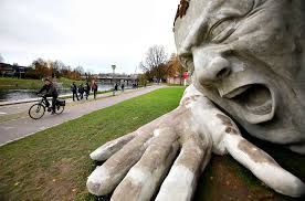 Popped Up On The Banks Of The Danube River Google Search Sculptures Outdoor Sculpture Around The Worlds