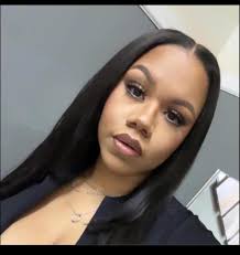 Request for editors to wear graduation gown