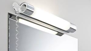 Concernant l'éclairage du plan de travail cuisine led il est essentiel qu'il soit parfaitement éclairé pour éviter les « dérapage » dû à un manque de visibilité. 10 Solutions D Eclairage Pour La Salle De Bains Diaporama Photo