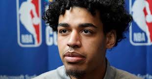 Julian Strawther cumple su sueño en la NBA en honor a su madre boricua:  "Todo lo hago por ella"