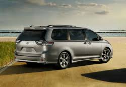 While the rear passenger attempted to exit the vehicle,. Toyota Recalls 834 000 Sienna Minivans To Fix Sliding Doors Carcomplaints Com