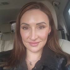 Janelle Benson (@bugjunior_2003) • Instagram photos and videos