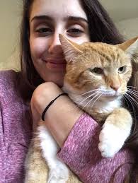 Roaming behind reasors i hope someone recognizes him