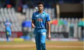 Sachin tendulkar son arjun tendulkar runs away from media buy chamaat eyewear amzn.to/2uabvam subscribe us at Moi6glbmvsuvgm