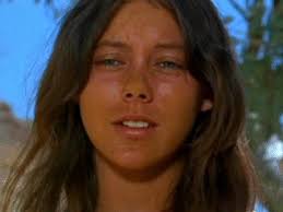 Gunslinger clayton drumm (testi) is about to be hanged when he is given a chance to live if he will agree to murder matthew (oates). Jenny Agutter