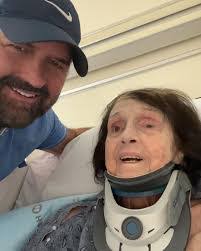 Chrystie Wooley's Instagram, Twitter & Facebook