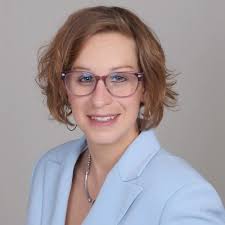 Since this Spring, I have been slowly but diligently establishing myself