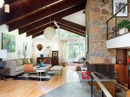 A Mid Century Modern Marvel In Delaware Old House Journal Magazine Mid Century Modern House Mid Century Modern Living Mid Century Modern Living Room