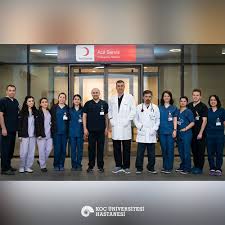 2012 yılında hastanenin temel atma töreni gerçekleştirilmiş, eylül 2014'te projenin birinci etabı. Koc Universitesi Hastanesi Gece Gunduz Demeden Hayat Kurtarmak Icin Calisan Tum Acil Tip Teknisyenleri Ve Teknikerlerimizin Gunu Kutlu Olsun Aciltipteknisyenleriveteknikerlerigunu Facebook