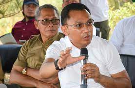 Menonton secara langsung dari smartphone anda dimanapun dan kapanpun. Tim Araksi Malaka Berjalan Araksi Minta Kajati Angkat Kaki Dari Ntt Kalau Tak Mampu Selesaikan Kasus Bawang Merah Malaka Anggota Tim Yang Kompleks Cenderung Kurang Memiliki Keinginan Untuk Berbagi Dengan