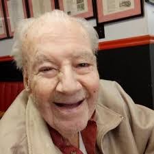 Jere Young's Instagram, Twitter & Facebook