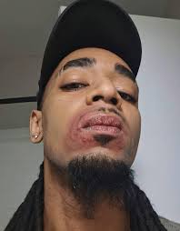 7:14 ኢት LTE < Stop sitting around talking about family members in front of  your children. That's how you keep generational family mess going. and 13  mers III Commen 1dcomme Send < Sha