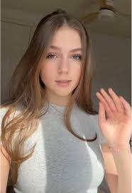 Jillian Silva's Instagram, Twitter & Facebook