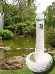 Fontaine En Pierre Reconstituee Puit Fontaine Pierre Fontaine De Jardin Pierre Reconstituee
