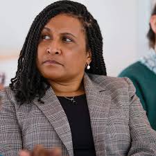 Sylvia Pascoe Official added a...