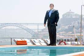 Segundo o jornal de negócios, o navio atlântida foi comprado pela douro azul por 8,75 milhões de euros e, oito meses depois, foi revendido a uma. Expresso Mario Ferreira Vende 40 Do Negocio De Cruzeiros Por 250 Milhoes A Fundo Americano
