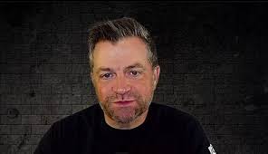 Patrick Groulx annonce sa rupture avec sa blonde