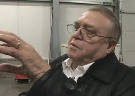 Chcete byť milionárom? Správajte sa ako úchylný blázon!