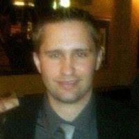 Ryan Komar's Instagram, Twitter & Facebook