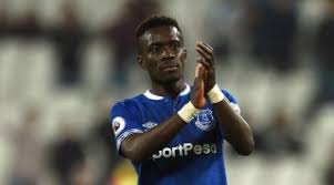 Gueye has written to club officials pleading with them to. Psg Close In On Everton Midfielder Idrissa Gueye Here S How Much He Ll Cost Fourfourtwo